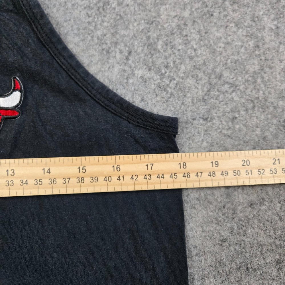 Vintage 90s Chicago Bulls Tank Top Size Medium Black Spellout Nutmeg Shirt - Picture 8 of 10